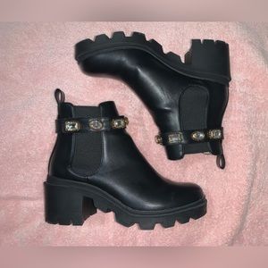 Steve Madden Amulet jewel bootie